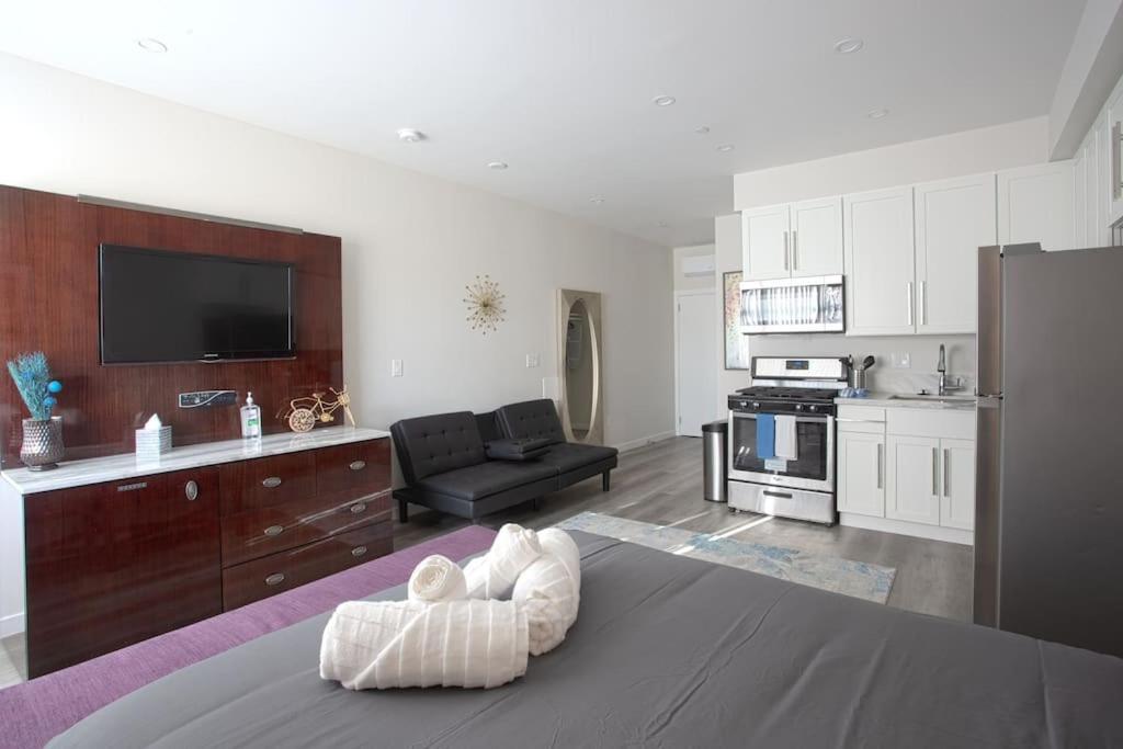 Luxurious Furnished Studio W Full Kitchen In Sd San Diego Ngoại thất bức ảnh