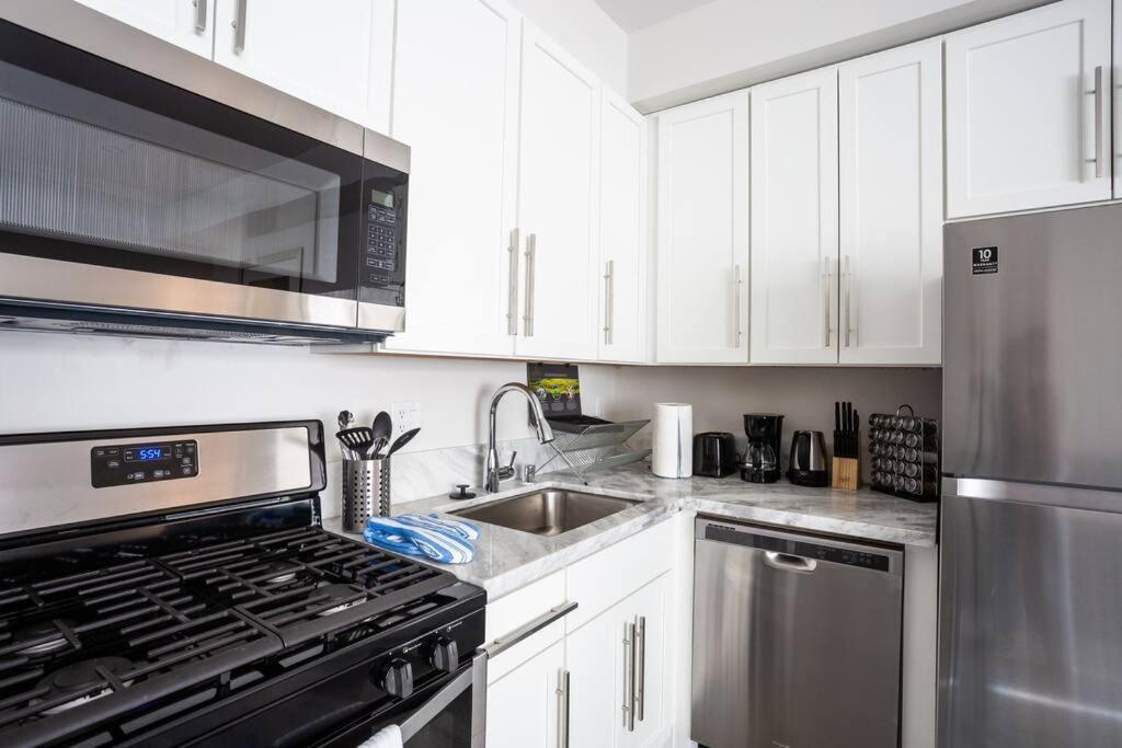 Luxurious Furnished Studio W Full Kitchen In Sd San Diego Ngoại thất bức ảnh